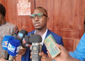 Maison des jeunes de Kipé : ABLOGUI initie un dialogue entre jeunes de l’axe et autorités autour des enjeux de paix et d’employabilité