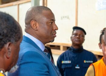 Conakry :  Visite inopinée du ministre Cellou Baldé au Stade Général Lansana Conté de Nongo