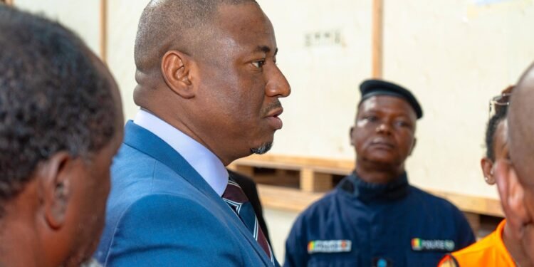 Conakry :  Visite inopinée du ministre Cellou Baldé au Stade Général Lansana Conté de Nongo