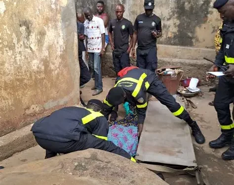 Conakry :  A kipé ,  le corps d’un jeune homme découvert dans un caniveau, porteur de 50 dollars