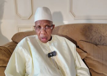 À l’initiative d’une lecture du Saint Coran à son domicile, Elhadj Amadou Kourou Diallo appelle les jeunes au respect des parents