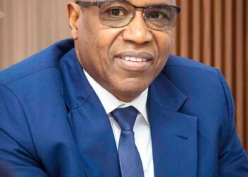 Conakry : 𝐋𝐞 𝐌𝐢𝐧𝐢𝐬𝐭𝐫𝐞 𝐝𝐞𝐬 𝐈𝐧𝐟𝐫𝐚𝐬𝐭𝐫𝐮𝐜𝐭𝐮𝐫𝐞𝐬 𝐫𝐞𝐜̧𝐨𝐢𝐭 𝐮𝐧𝐞 𝐢𝐦𝐩𝐨𝐫𝐭𝐚𝐧𝐭𝐞 𝐝𝐞́𝐥𝐞́𝐠𝐚𝐭𝐢𝐨𝐧 𝐝’𝐞𝐧𝐭𝐫𝐞𝐩𝐫𝐞𝐧𝐞𝐮𝐫𝐬 𝐟𝐫𝐚𝐧𝐜̧𝐚𝐢𝐬