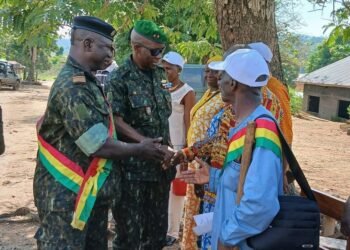 Défense nationale : L’Inspecteur général des Forces armées  en mission aux postes avancés frontaliers de Kissidougou et Guéckédou