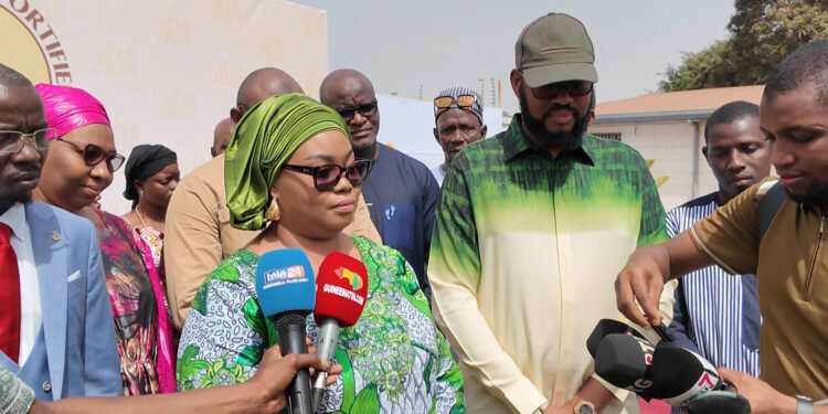 Les Moulins d’Afrique offrent des denrées aux boulangers et pâtissiers « C’est un geste en phase avec la vision du président de la République » déclare la ministre du Commerce, Mariam Camara