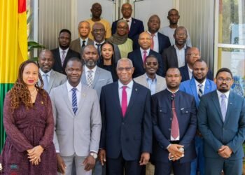 Conakry: Le Premier ministre lance une charte de performance et réorganise ses conseillers en pôles