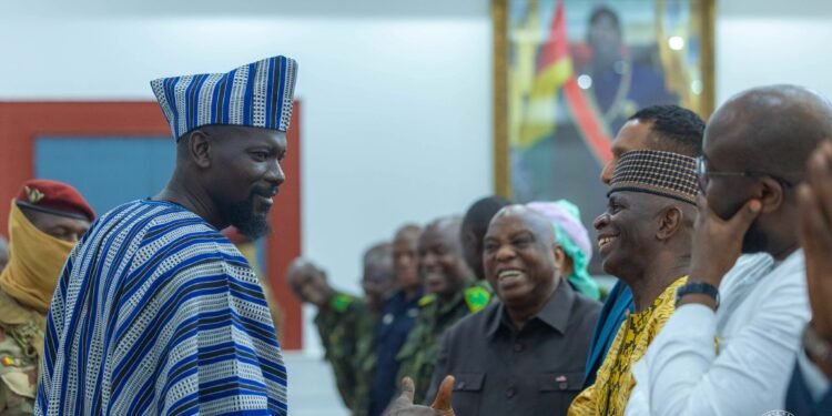 𝗣𝗮𝗹𝗮𝗶𝘀 𝗠𝗼𝗵𝗮𝗺𝗺𝗲𝗱 𝗩 : 𝗹𝗲 𝗣𝗿𝗲́𝘀𝗶𝗱𝗲𝗻𝘁 𝗱𝗲 𝗹𝗮 𝗥𝗲́𝗽𝘂𝗯𝗹𝗶𝗾𝘂𝗲  𝗠𝗮𝗺𝗮𝗱𝗶 𝗗𝗢𝗨𝗠𝗕𝗢𝗨𝗬𝗔 𝗽𝗿𝗲́𝘀𝗶𝗱𝗲 𝘂𝗻𝗲 𝗿𝗲́𝘂𝗻𝗶𝗼𝗻 𝗲𝘅𝗰𝗲𝗽𝘁𝗶𝗼𝗻𝗻𝗲𝗹𝗹𝗲 𝗱𝘂 𝗖𝗼𝗻𝘀𝗲𝗶𝗹 𝗦𝘂𝗽𝗲́𝗿𝗶𝗲𝘂𝗿 𝗱𝗲 𝗗𝗲́𝗳𝗲𝗻𝘀𝗲 𝗡𝗮𝘁𝗶𝗼𝗻𝗮𝗹𝗲 (𝗖𝗦𝗗𝗡)