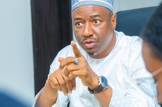 Rénovation du Stade Général Lansana Conté : le ministre Cellou Baldé  intensifie le rythme des travaux.