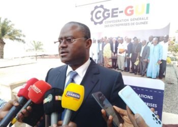 Urgent : la Confédération Générale des Entreprises de Guinée mobilise ses membres face à la crise de liquidités