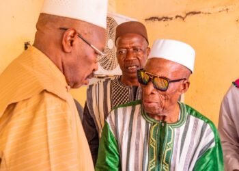 Décès de Toumba : Ousmane Kaba rend visite à la famille endeuillée