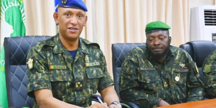 Décret : Plusieurs cadres dont les anciens ministres Moussa Cissé et Charlotte Daffé nommés à la Présidence