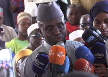 Obsèques de Toumba Diakité : le secrétaire général des Affaires religieuses s’engage à accompagner le défunt jusqu’à sa dernière demeure