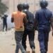Guinée : cinq jeunes arrêtés lors des incidents de Wanindara toujours détenus, leurs familles dénoncent une arrestation arbitraire