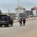 Présidentielle du 28 décembre en Guinée : A Conakry, de graves  incidents signalés au bureau de vote de Wanindara dispensaire