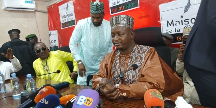 Assurance maladie : le ministre de la Culture fustige des dérives chez certains artistes