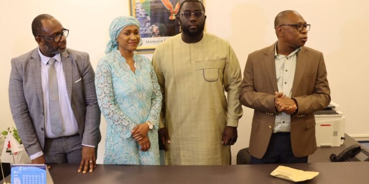 Société Navale Guinéenne : Daouda Conté, fils de feu Lansana Conté, officiellement installé dans ses fonctions