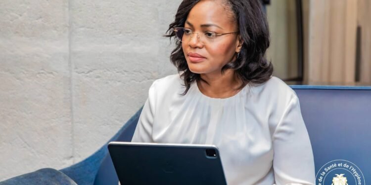 En mission en France, la ministre de la Santé place la création d’un Institut national de santé mentale au cœur des priorités