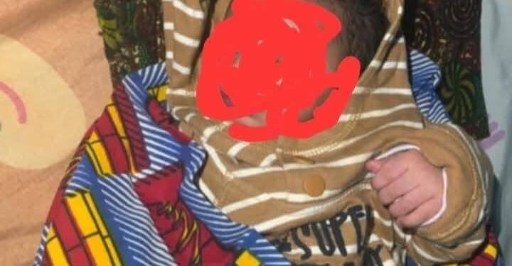 Kindia : un nouveau-né abandonné devant une concession familiale