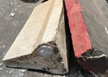 Incident au pont 8 Novembre : un minibus endommage l’ouvrage suite à une défaillance technique