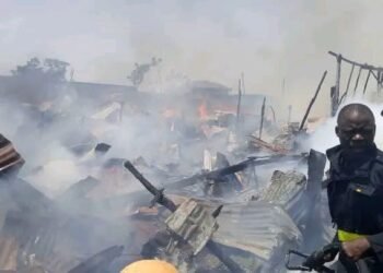 Kindia : un violent incendie ravage provoque assez de dégâts matériels au quartier Caravanserail