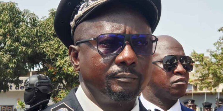 Conakry : la Police nationale accorde 24 heures aux propriétaires de véhicules mal stationnés à Kaloum