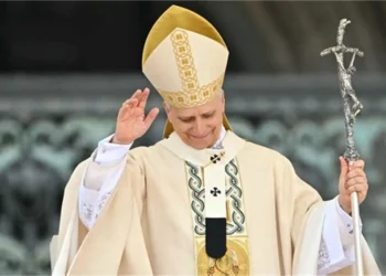 Vatican : le pape Léon XIV appelle à la paix lors de sa première messe de Pâques