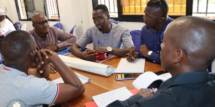 Kindia : des journalistes et techniciens des radios rurales formés pour renforcer la communication de proximité