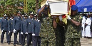 Armée : un dernier hommage rendu au pilote émérite, le général de brigade à la retraite Georges SY.