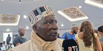 Nuisances sonores à Nongo : l’ancien ministre Ibrahima Boiro réclame 150 millions GNF à un gérant de chicha lounge