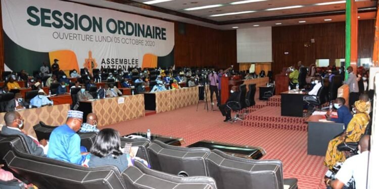 Session extraordinaire de l’Assemblée nationale : Dansa Kourouma appelle les députés à honorer leur mandat