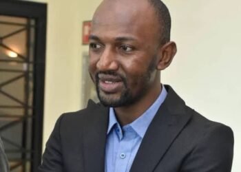 Conakry : l’activiste Bella Bah aurait été arrêté dans son école ( épouse)