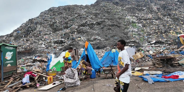 Démarrage des travaux de sécurisation de la décharge de Dar Es Salam : les riverains partagés entre joie et inquiétude