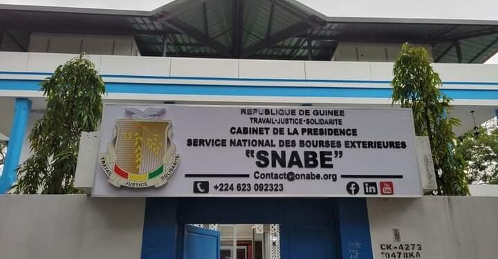 Baccalauréat 2026 : le Service national des bourses extérieures convoque le sixième groupe des lauréats pour la préinscription