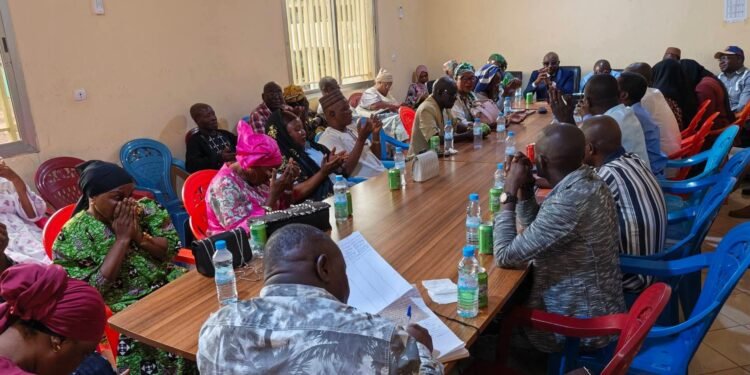 Boké : le conseil exécutif communal tient sa première réunion de prise de contact avec les conseillers