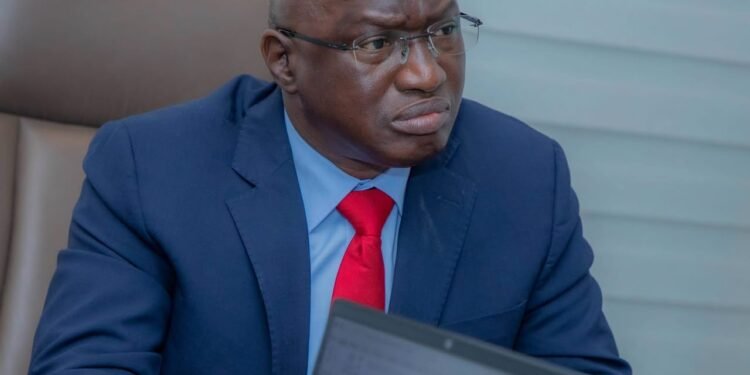 Électricité : le ministre Laye Sékou Camara appelle EDG à passer aux résultats
