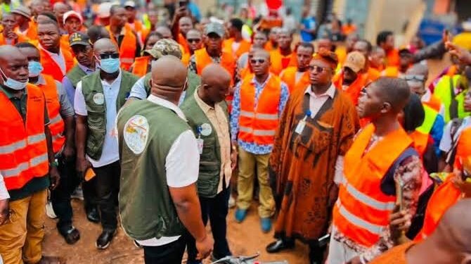Kankan : les chauffeurs de gros porteurs suspendent leur circulation pour protester contre les restrictions