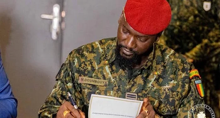 Décret : Mory Condé et Mourana Soumah relevés de leurs fonctions ministérielles