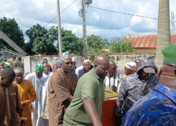 Labé : l’épouse d’Elhadj Saifoulaye Diallo  inhumée au mausolée de Karamoko Alpha mo Labé