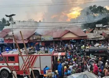 Incendie à Somaya (Coyah) : au moins 14 boutiques ravagées, des milliards de francs guinéens de pertes