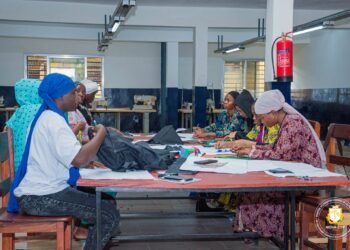 Lutte contre le chômage : Béa Diallo et Bintou Keïta au Centre d’insertion des jeunes de Taouyah