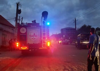 Incendie électrique à Morykanteah (Conakry) : la colère des citoyens face au retard des sapeurs-pompiers
