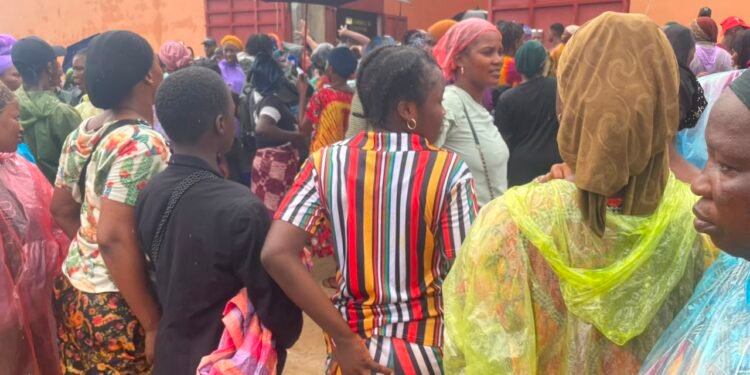 Marché Enco 5 ( Conakry)  : la colère des vendeurs éclate contre leur déguerpissement