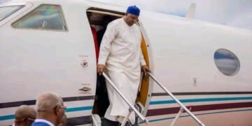 Aéroport Ahmed Sékou Touré : le président gambien Adama Barrow est arrivé  à Conakry