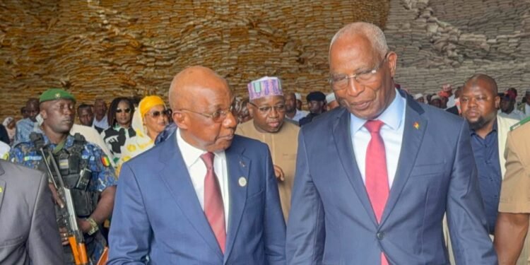 Hamdallaye Concasseur : inauguration d’un entrepôt de 40 000 tonnes de denrées alimentaires
