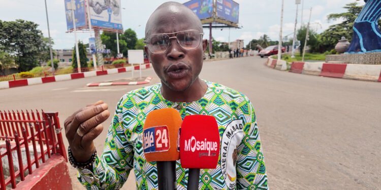 Retour du président de la République à Conakry : « Mamadi Doumbouya est une chance pour le pays », estime l’enseignant Ama Sara Diallo