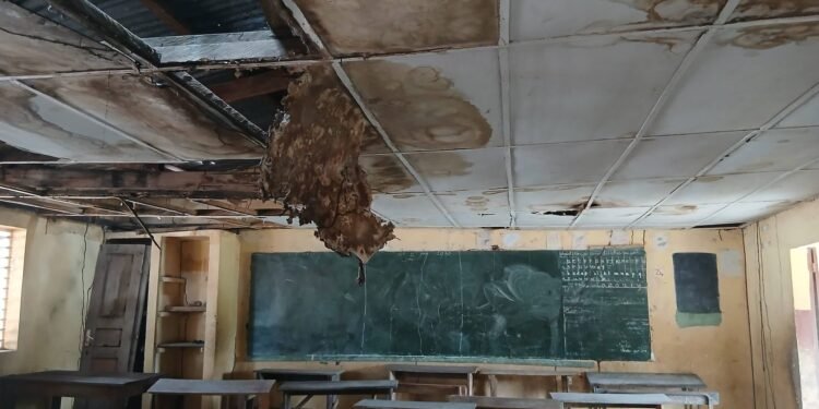 Kindia : l’école primaire Condetta 2 tombe en ruine à l’approche de la rentrée scolaire