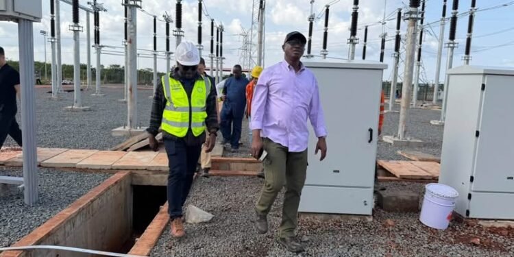 Énergie : Laye Sekou Camara s’enquiert de l’avancement des travaux au poste électrique de Boké