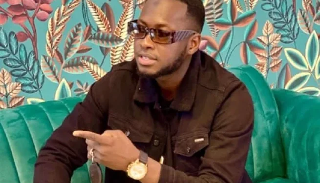 Plainte contre l’artiste Mousto Camara : une parcelle offerte par KPC au cœur de ses ennuis