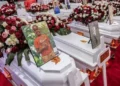 RDC : Bukavu rend un dernier hommage aux 27 enfants tués dans l’incendie d’une école