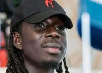 Culture : Ablaye Mbaye élevé au rang d’ambassadeur de la culture guinéenne par Mamadi Doumbouya