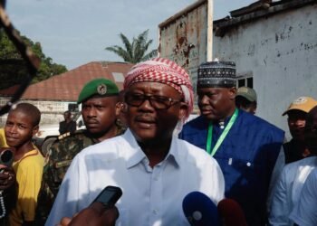 Guinée-Bissau : les autorités de transition durcissent le dispositifautour d’Umaro Sissoco Embaló